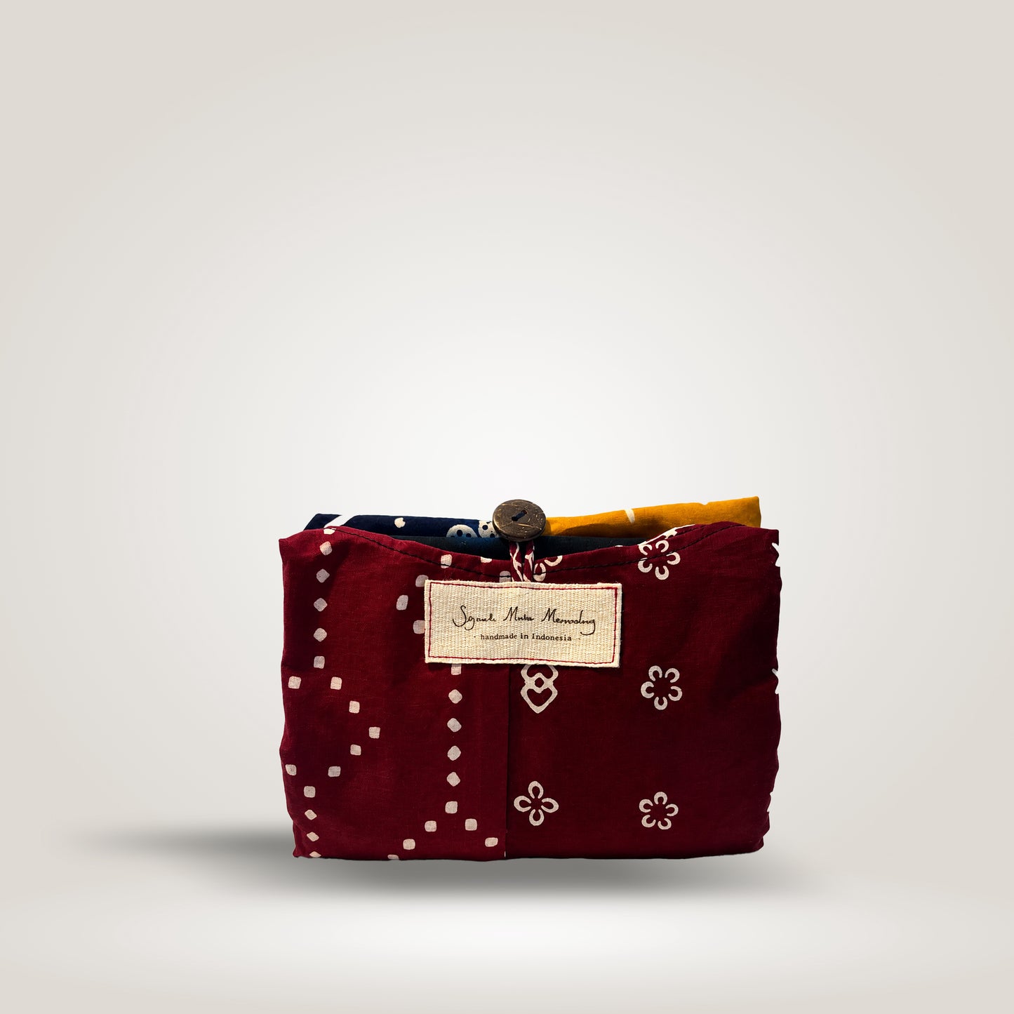 Multicolor Shopping Bag by Sejauh Mata Memandang
