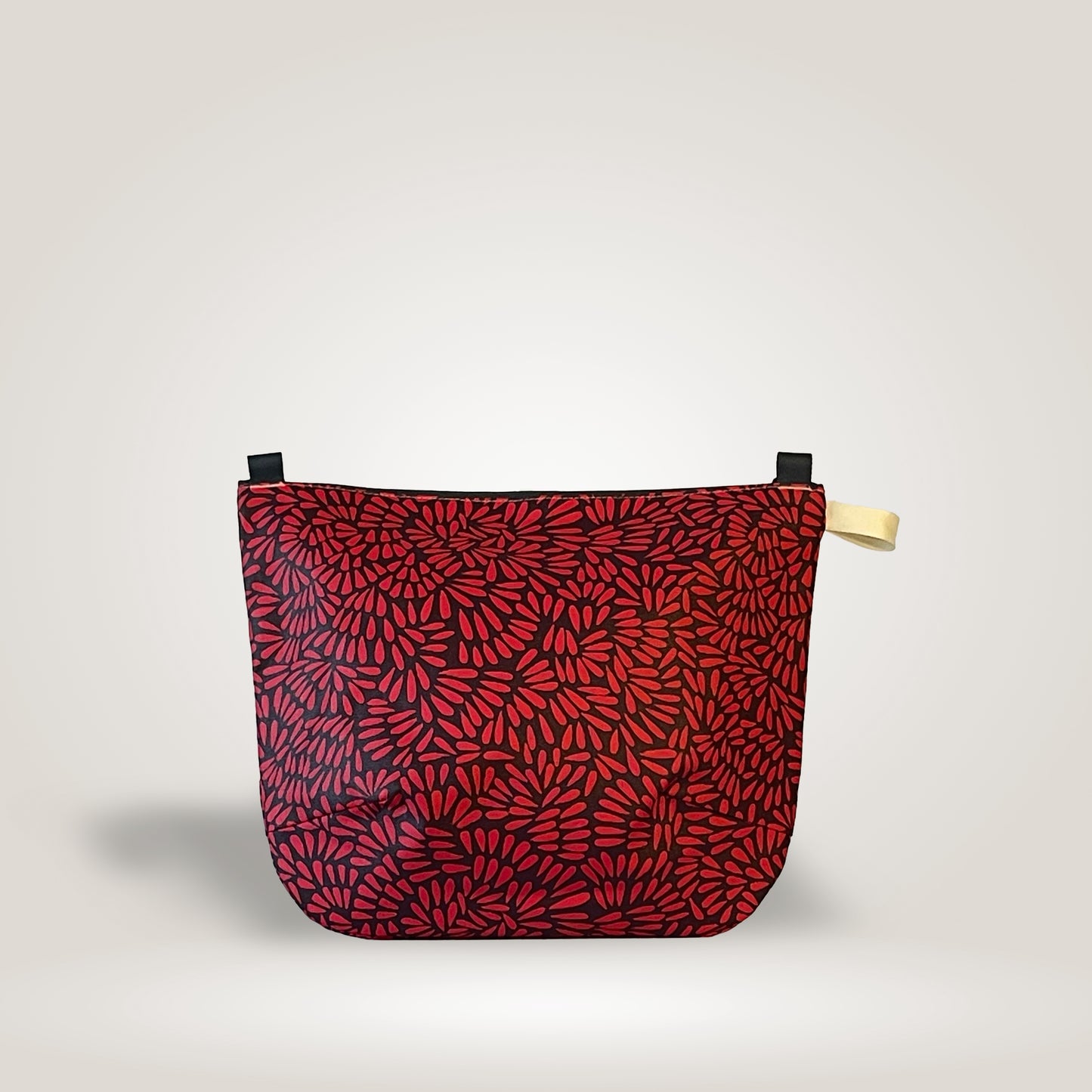 Large Annex Pouch "Neighbors" by Tulisan